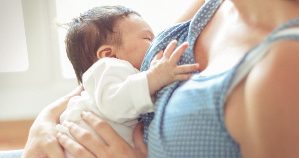 Bebeğinizin Emmek İstediğini Nasıl Anlarsınız