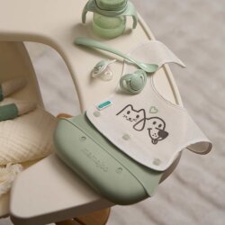 Silicone & Cotton Foldable Feeding Bib Powder Green | 2-In-1 - 3