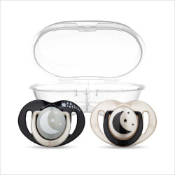 Mamajoo kieferorthopädische Design Schnuller Schwarz&Pearl mit Sterilisations- und Aufbewahrungsbox / Nacht&Tag 0+ Monate - 1