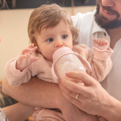 Mamajoo Silber Babyflasche 150 ml & Auslaufsichere Trink-Lernbecher Puderrosa 270ml mit Griff & Anti-Kolik Weicher Schnabel - 5