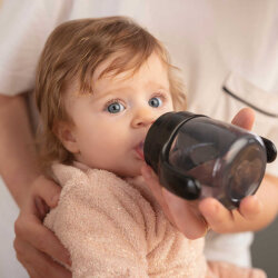 Mamajoo Silver Feeding Bottle 150ml & Non Spill Training Cup Black 270ml with Handle - 5